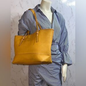 Urban Expressions Tote